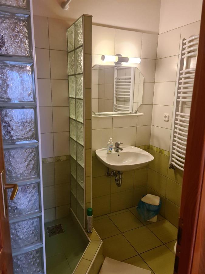 Mediterran Apartman Es Vendeghaz Hajdúszoboszló Exterior foto